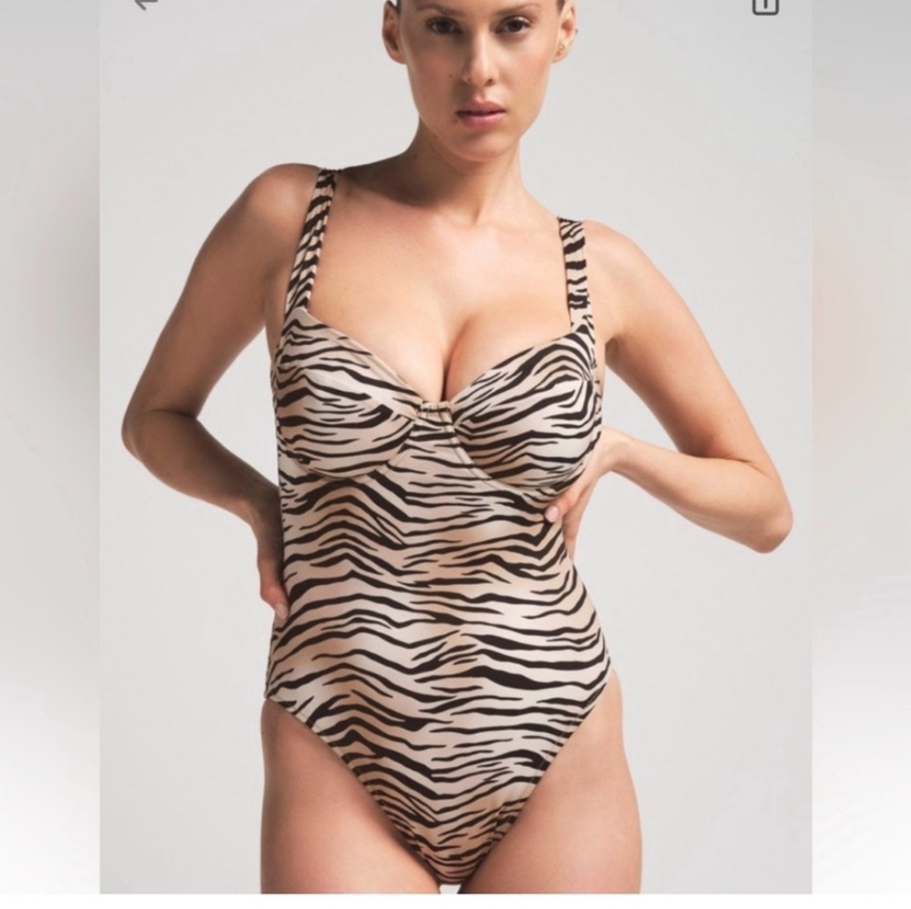 Skims Champaine Tiger Swim One piece Swimsuit Large